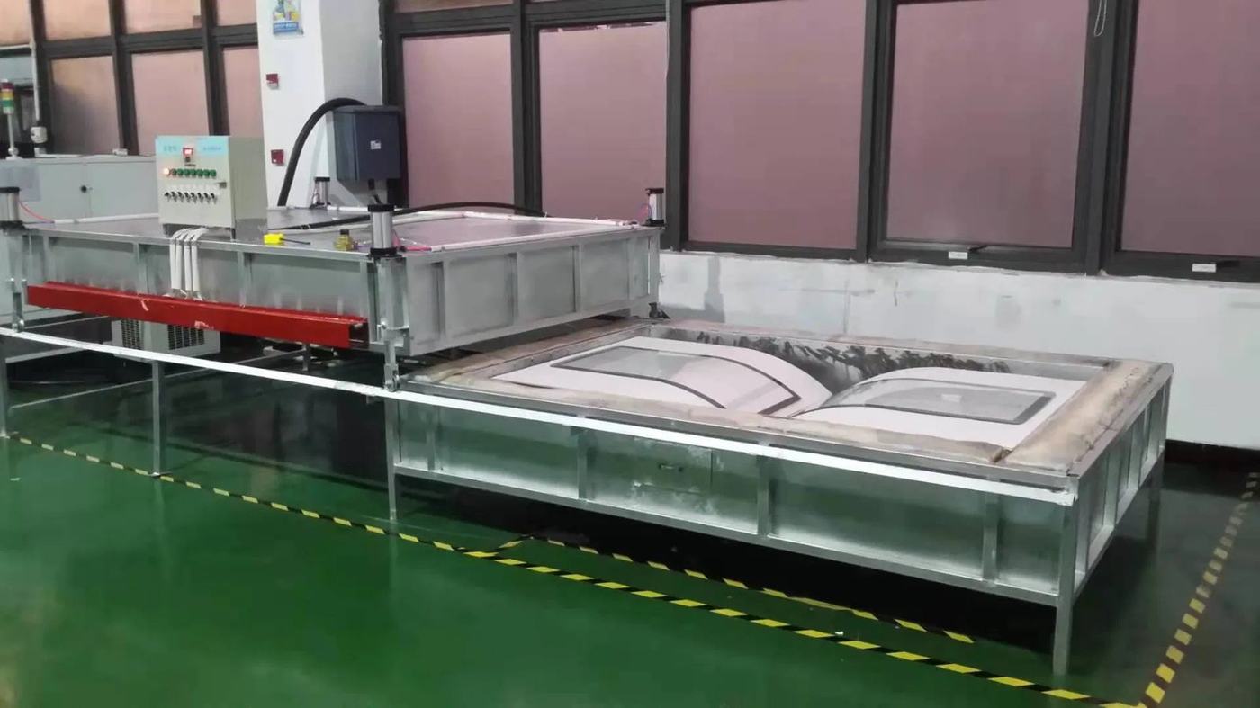 Curved glass hot bending furnace with mold — process explained
