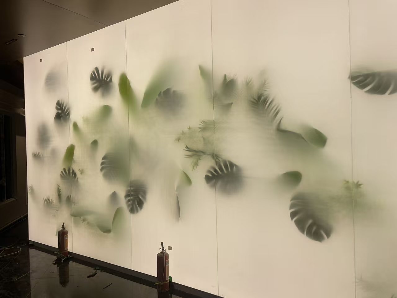 Botanical glass wall along the corridor — Hotel Lobby · Plant Pattern Curved Glass Wall Project by ETERNAL