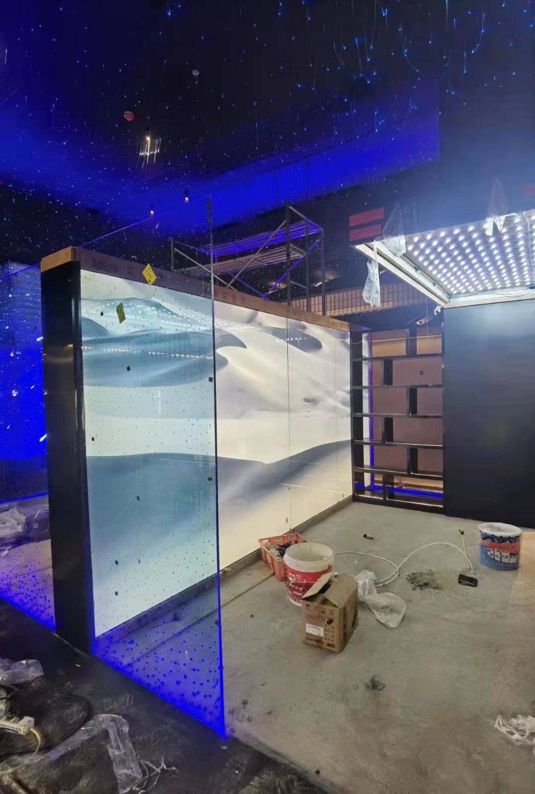Gradient glass wall under lighting — Restaurant · Blue Gradient Glass Partition Project by ETERNAL